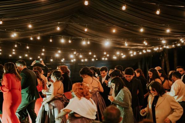 Combien Coûte l'Eclairage pour un Mariage