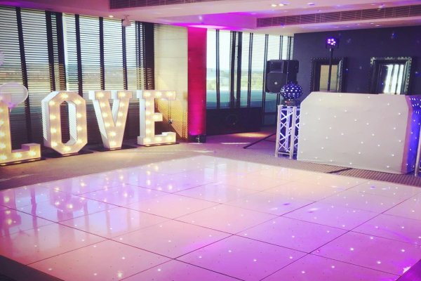 17 Questions You Need to Ask Your Wedding DJ Before Hiring